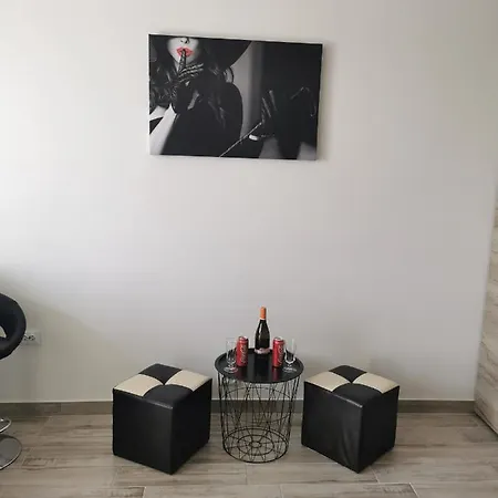 Alina&marius Апартаменти *