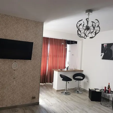 Alina&marius شقة *